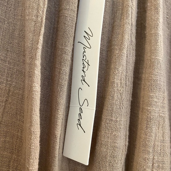 Mustard Seed Off Shoulder Dress New! Size L color khaki; lined skirt; NWT - Picture 6 of 7